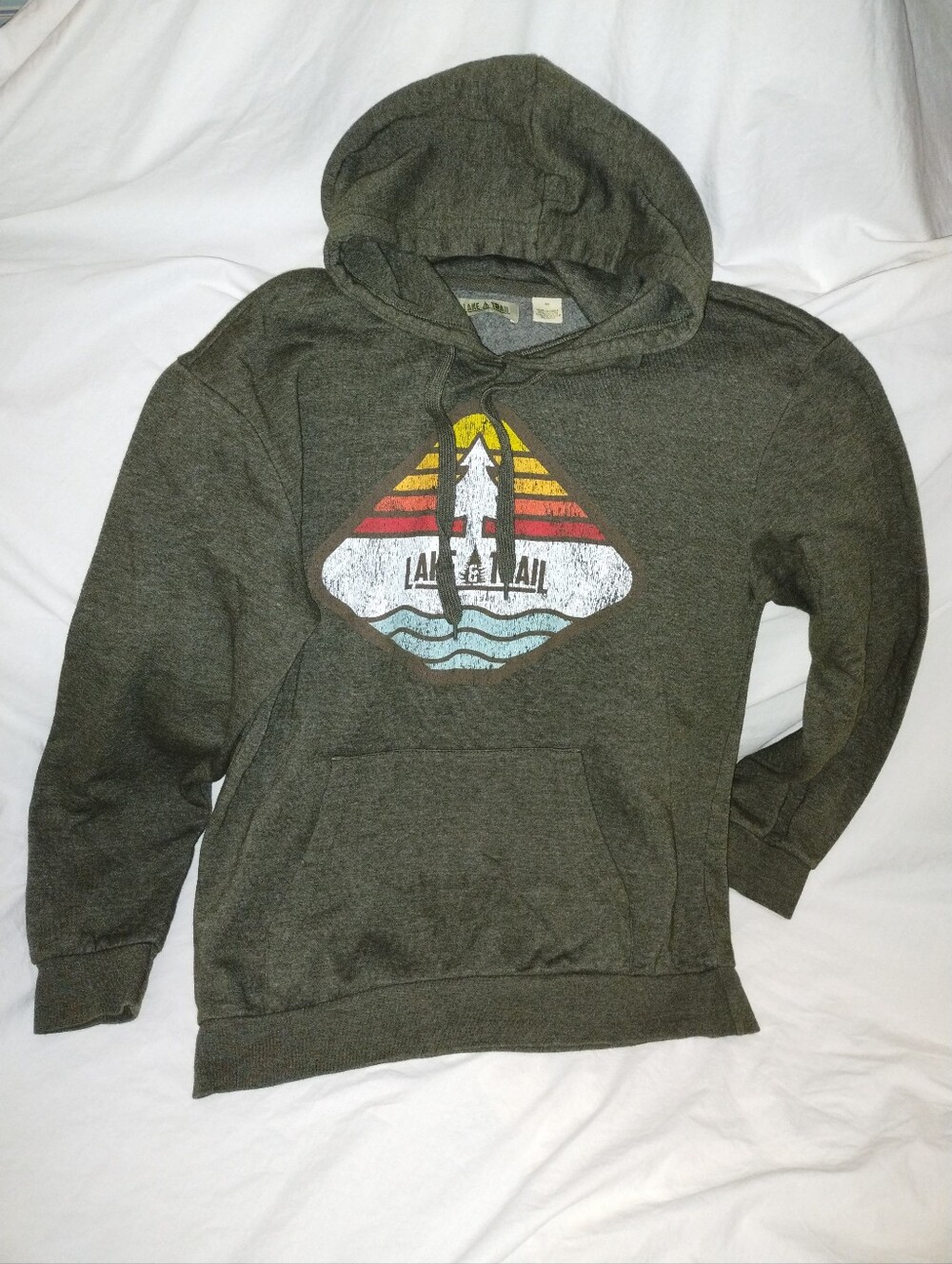 Trail & Lake Camping Hiking Outdoors Hoodie Sweatshirt  Women's Size Medium